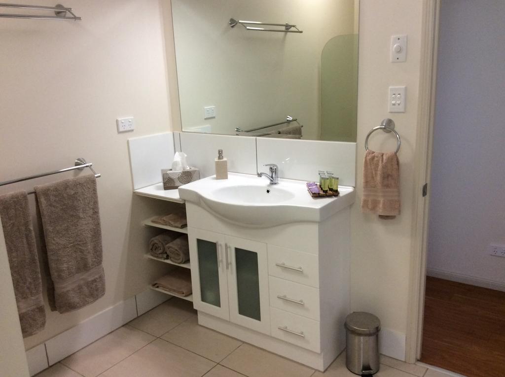 Tinaroo Sunset Retreat Bed & Breakfast Barrine Екстериор снимка